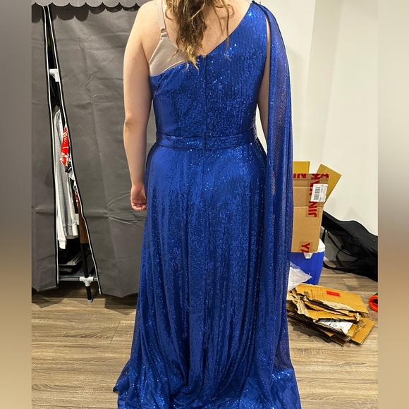 Plus size dresses for sale. Only work once amazing quality. - Picture 11 of 16